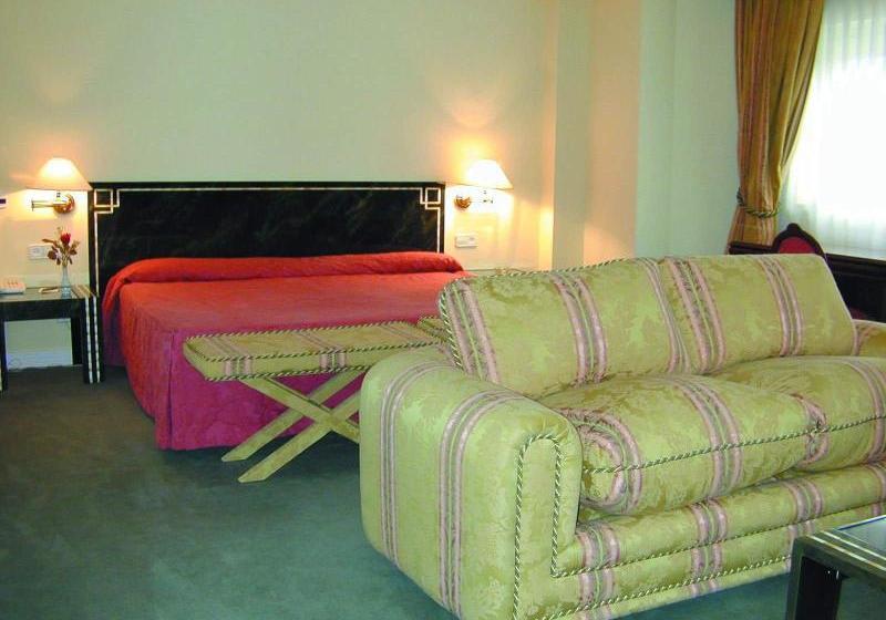 Insignia Hotel Sierra Real