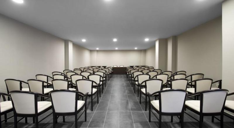 Kn Aparthotel Columbus