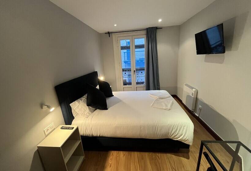 پانسیون Arenal Suites Bilbao