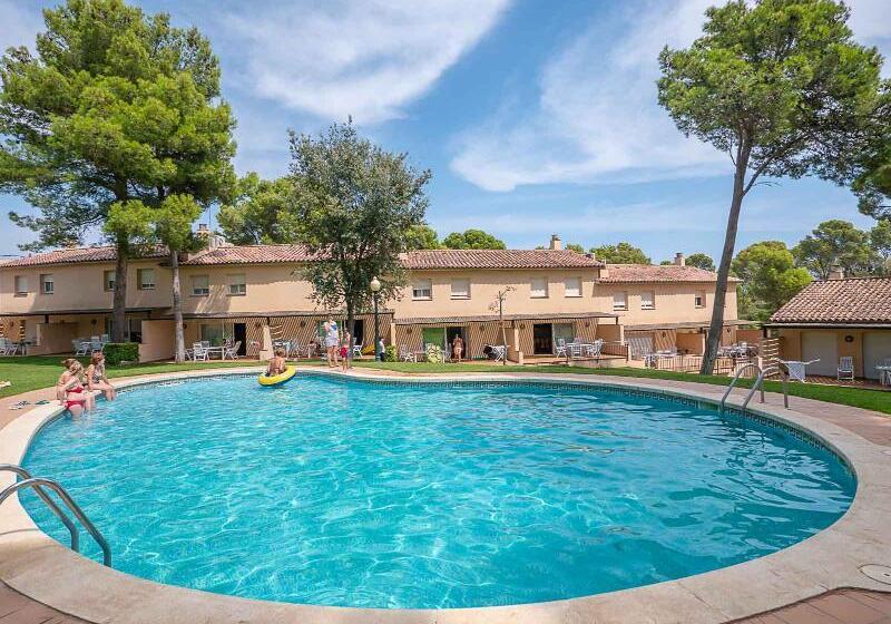 منتجع Aparthotel Golf Beach