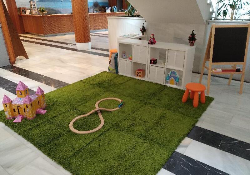 منتجع Aparthotel Golf Beach