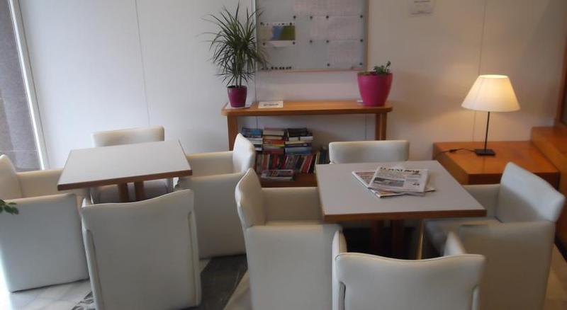 منتجع Aparthotel Golf Beach