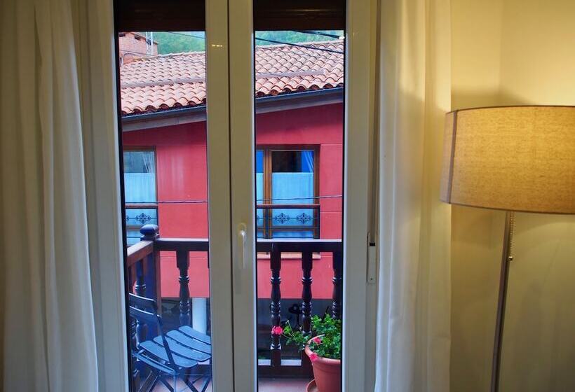 Hostal Remoña
