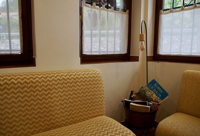 Hostal Remoña