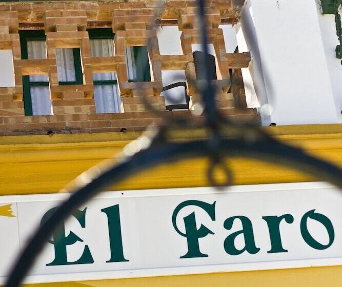 Hostal El Faro