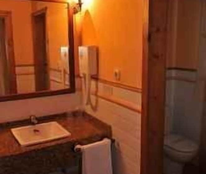 فندق فئة نجمة واحدة Hosteria Fontivieja