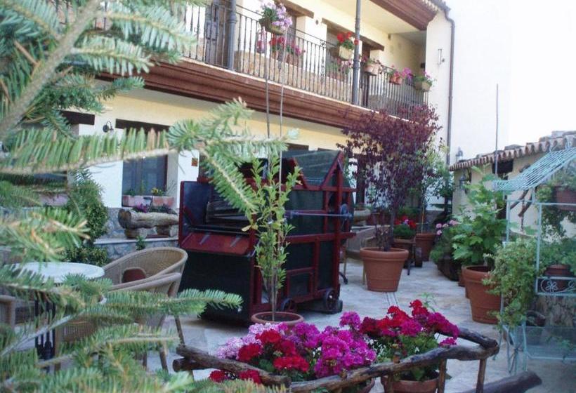 Hostal Restaurante La Muralla