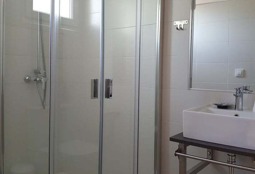 Hostal Nevandi