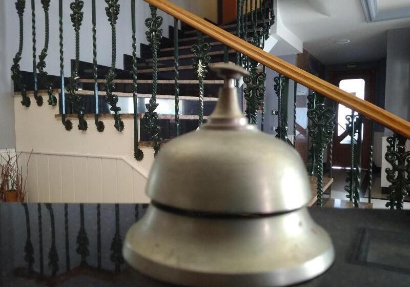 مسافرخانه Pineda Playa