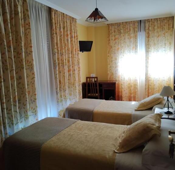 مسافرخانه Pr Tambre