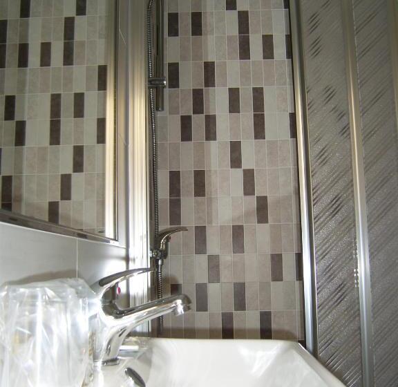 مسافرخانه Pr Tambre