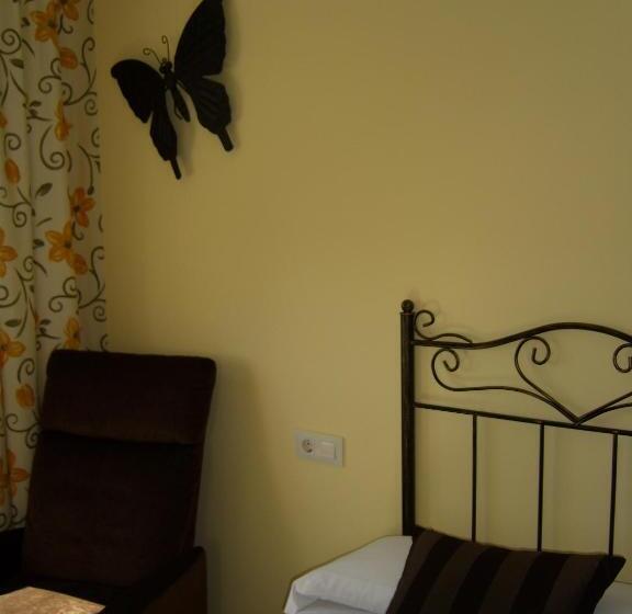 مسافرخانه Pr Tambre