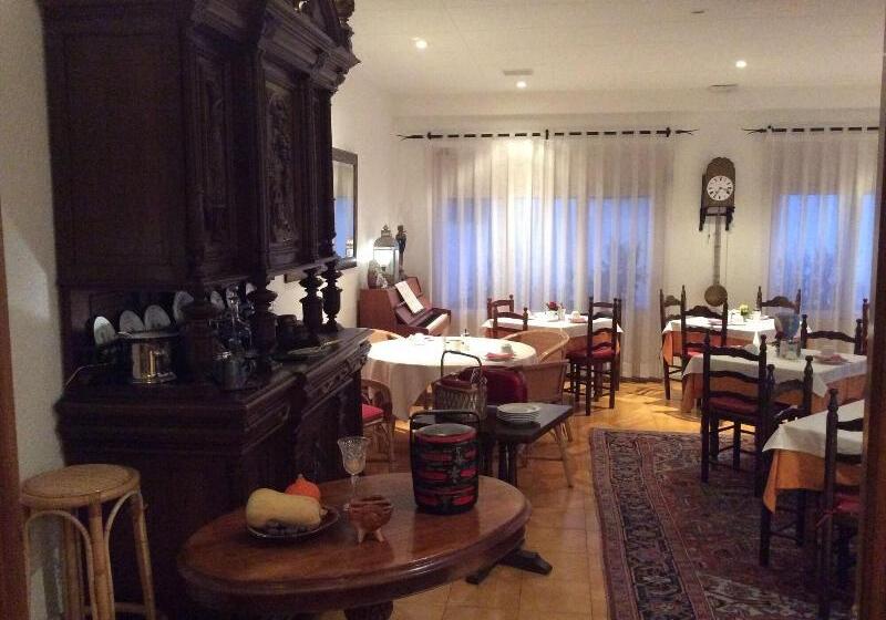 Hostal Residencia Catalina