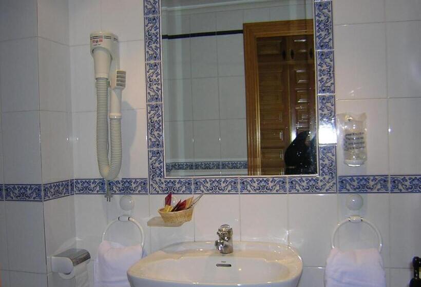 Hostal Restaurante La Muralla