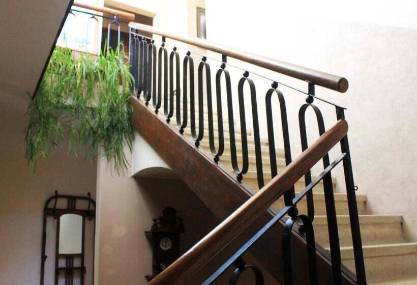 Hostal Rita Belvedere