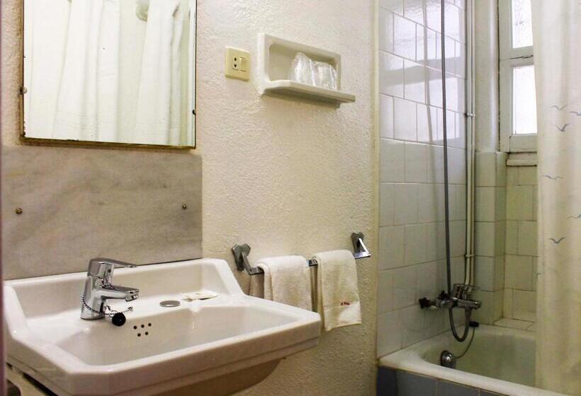 Hostal Rita Belvedere