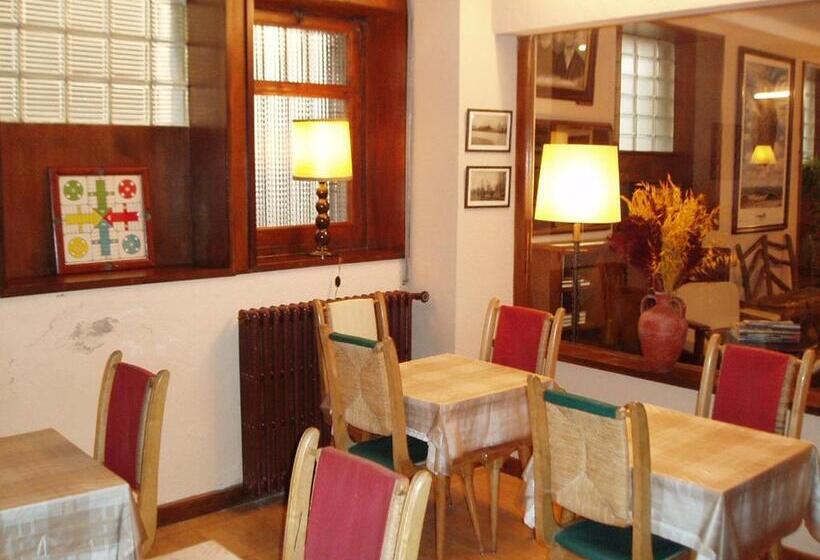 Hostal Rita Belvedere