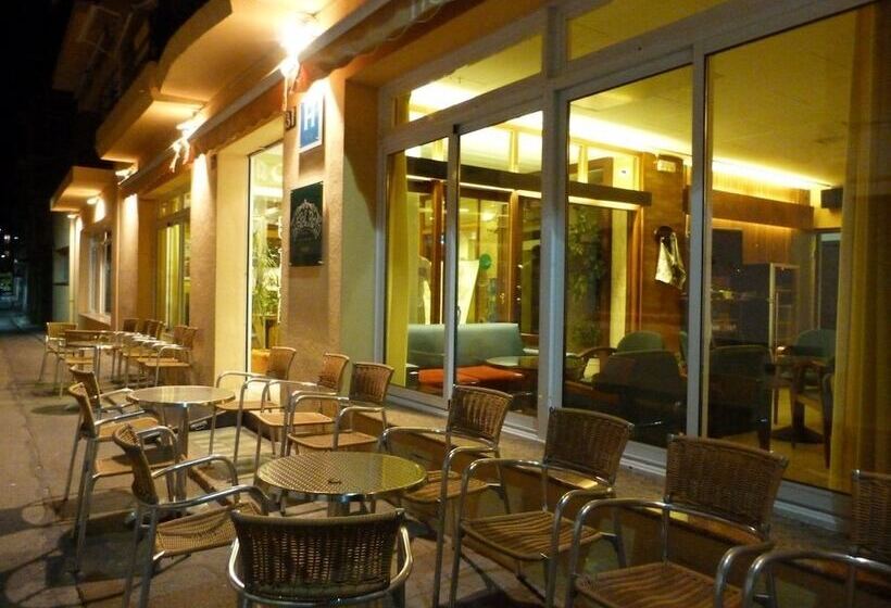 Hostal Rom Familiar