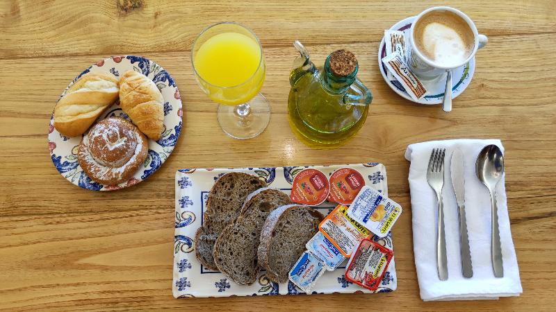 هتل A Marisqueira I Aeropuerto A Coruña