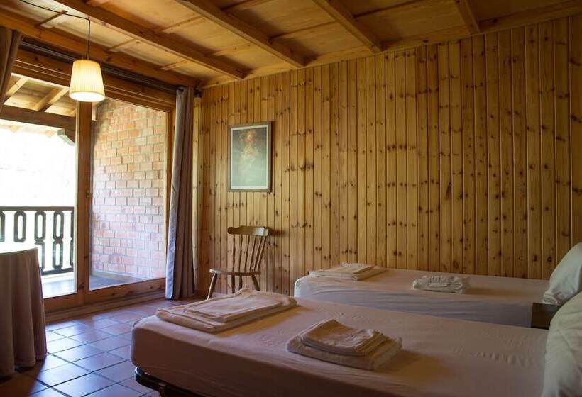 هتل Albergue La Cabaña   Hostel