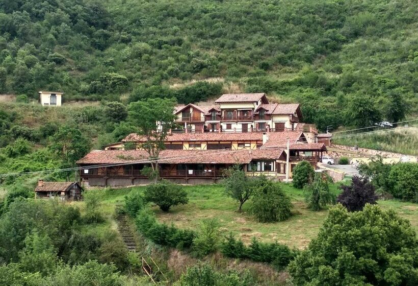 هتل Albergue La Cabaña   Hostel