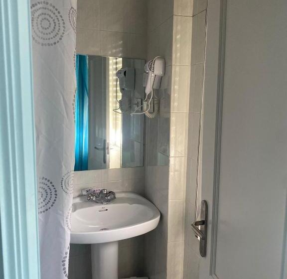 هتل Albergue Pensión Flavia