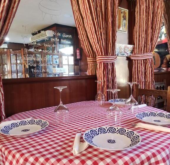 هتل Albergue Pensión Flavia