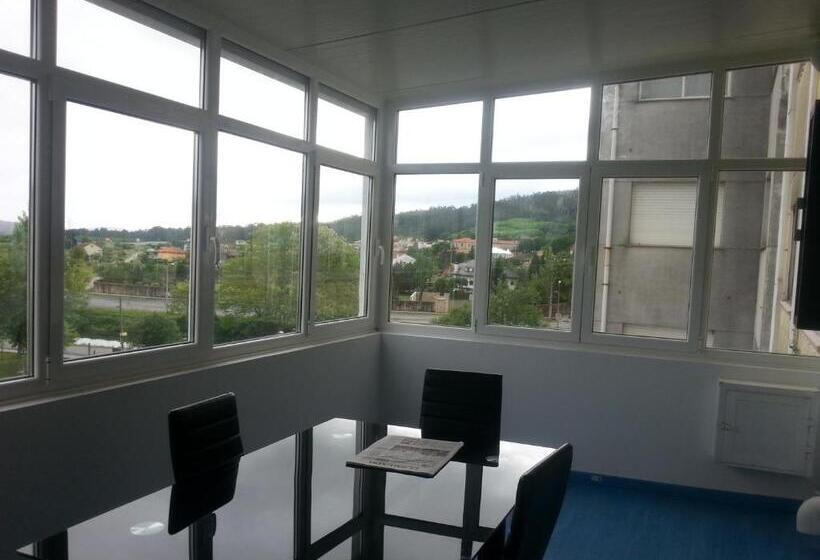 هتل Albergue Pensión Flavia