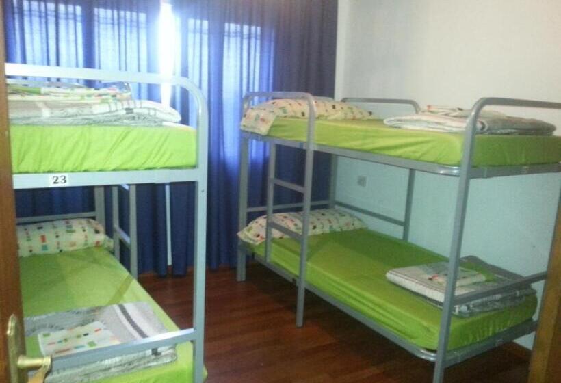 هتل Albergue Pensión Flavia