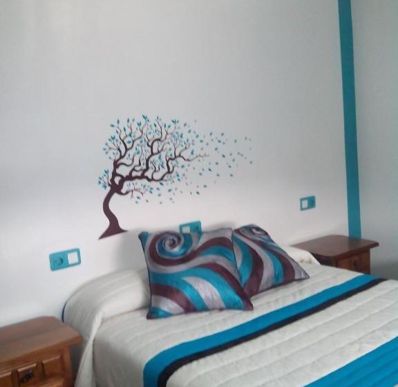 هتل Albergue Pensión Flavia