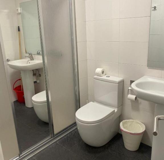 هتل Albergue Pensión Flavia