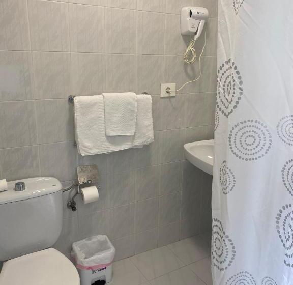 هتل Albergue Pensión Flavia