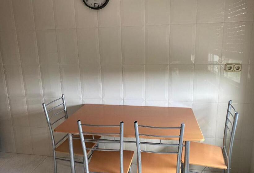 هتل Albergue Pensión Flavia