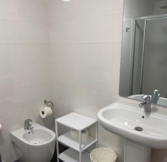 هتل Albergue Pensión Flavia