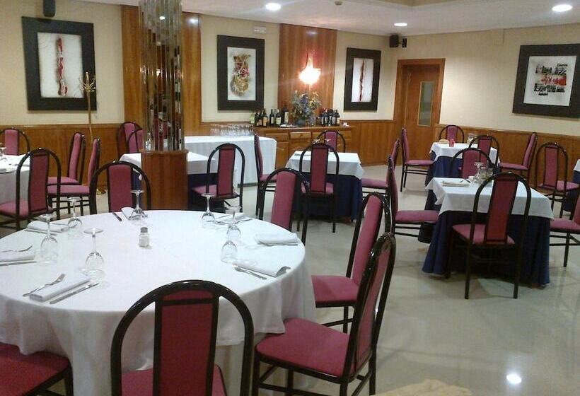 Отель Anabel Baza