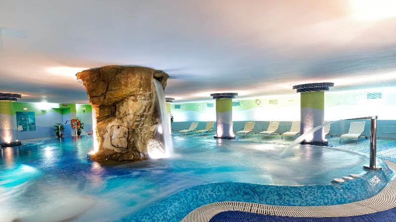 酒店 Bull Escorial & Spa