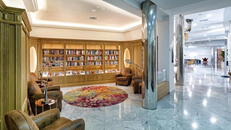 酒店 Bull Escorial & Spa