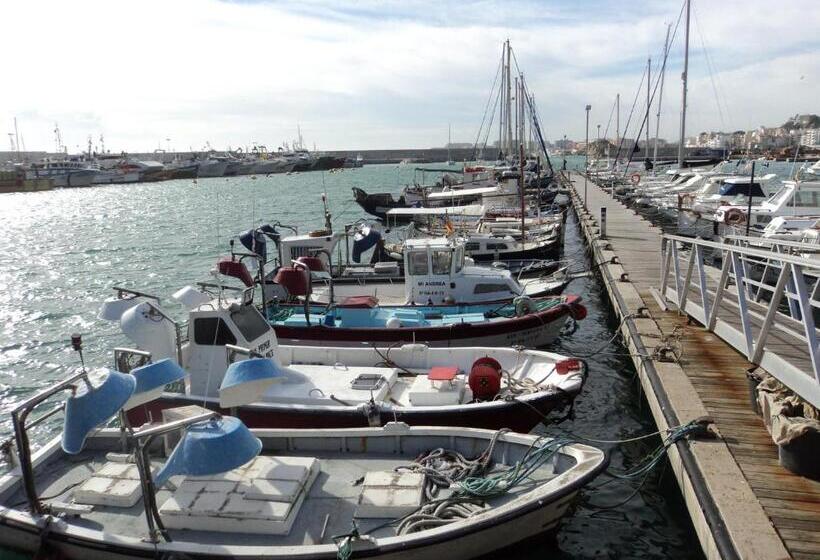 فندق Caleta