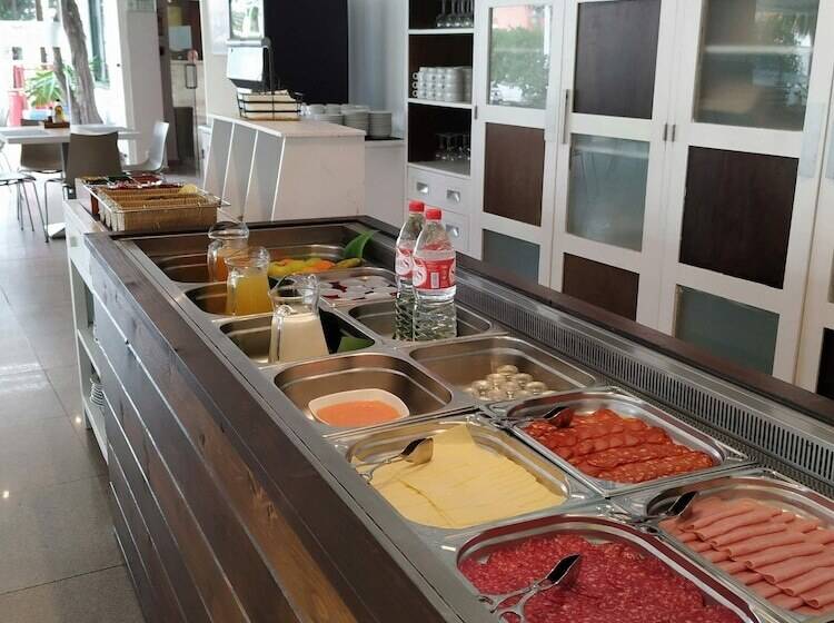 هتل Campomar Playa