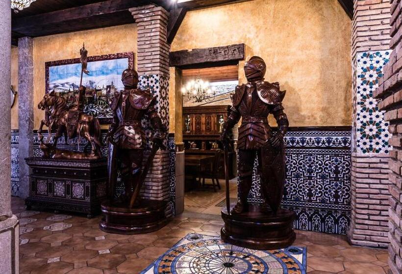 هتل Casa De Reyes