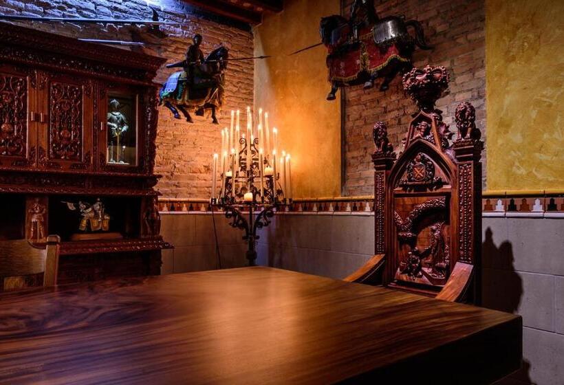 هتل Casa De Reyes