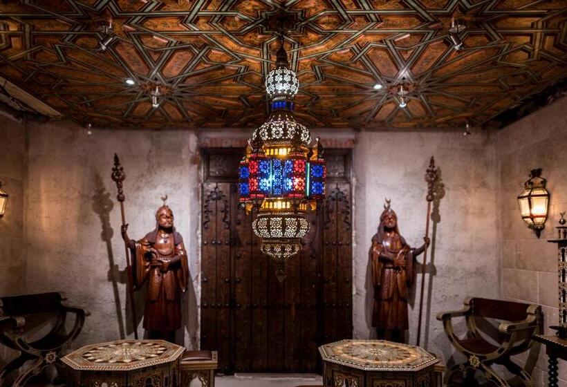 هتل Casa De Reyes