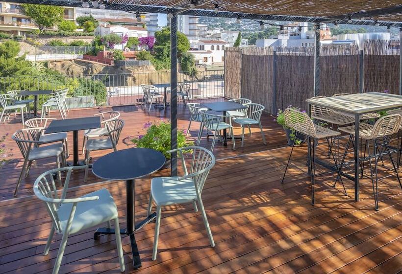 هتل Ght Miratge   Only Adults 18 And Up