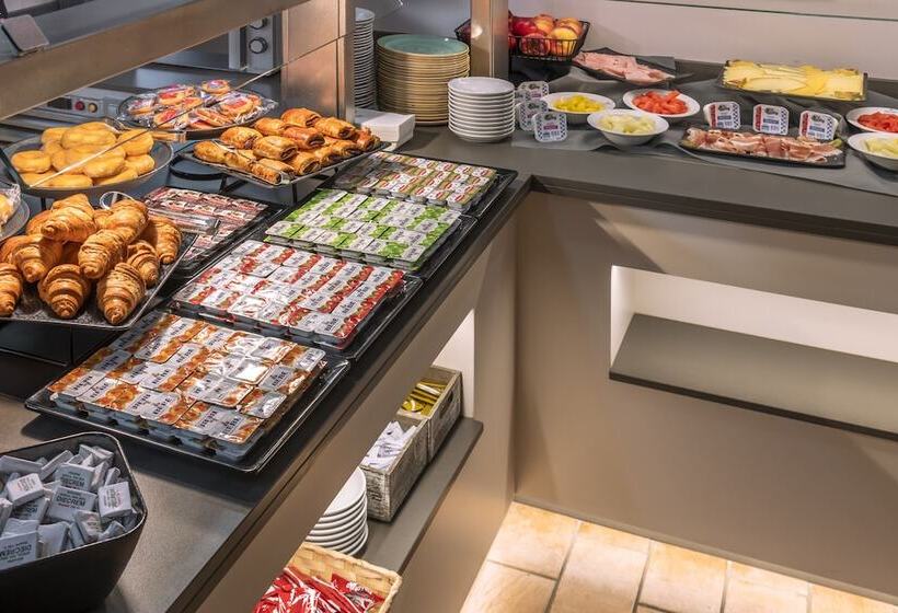 酒店 Ght Miratge   Only Adults 18 And Up