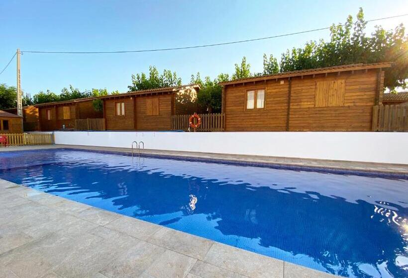 Отель Habitaciones Camping Ferrer