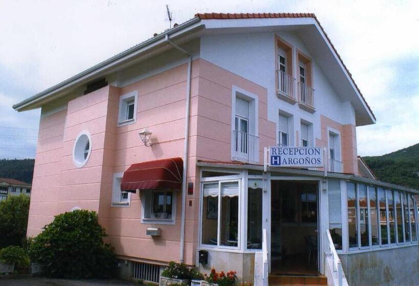هتل Hospedaje Argoños