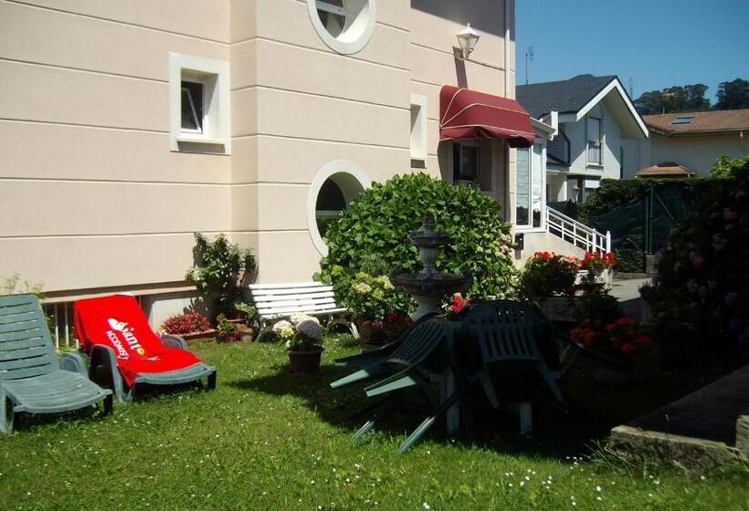 هتل Hospedaje Argoños