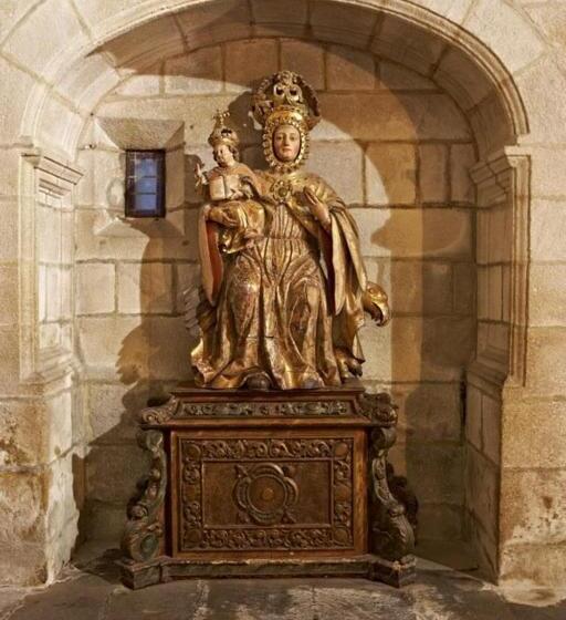 هتل Hospederia Monasterio De Poio