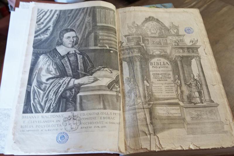 هتل Hospederia Monasterio De Poio