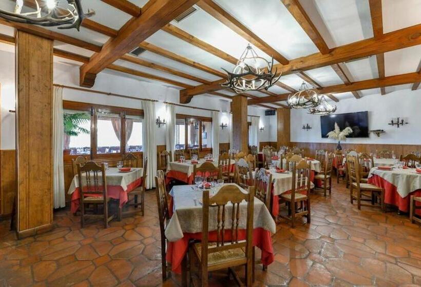 ホテル Hostal Alfonso Xi